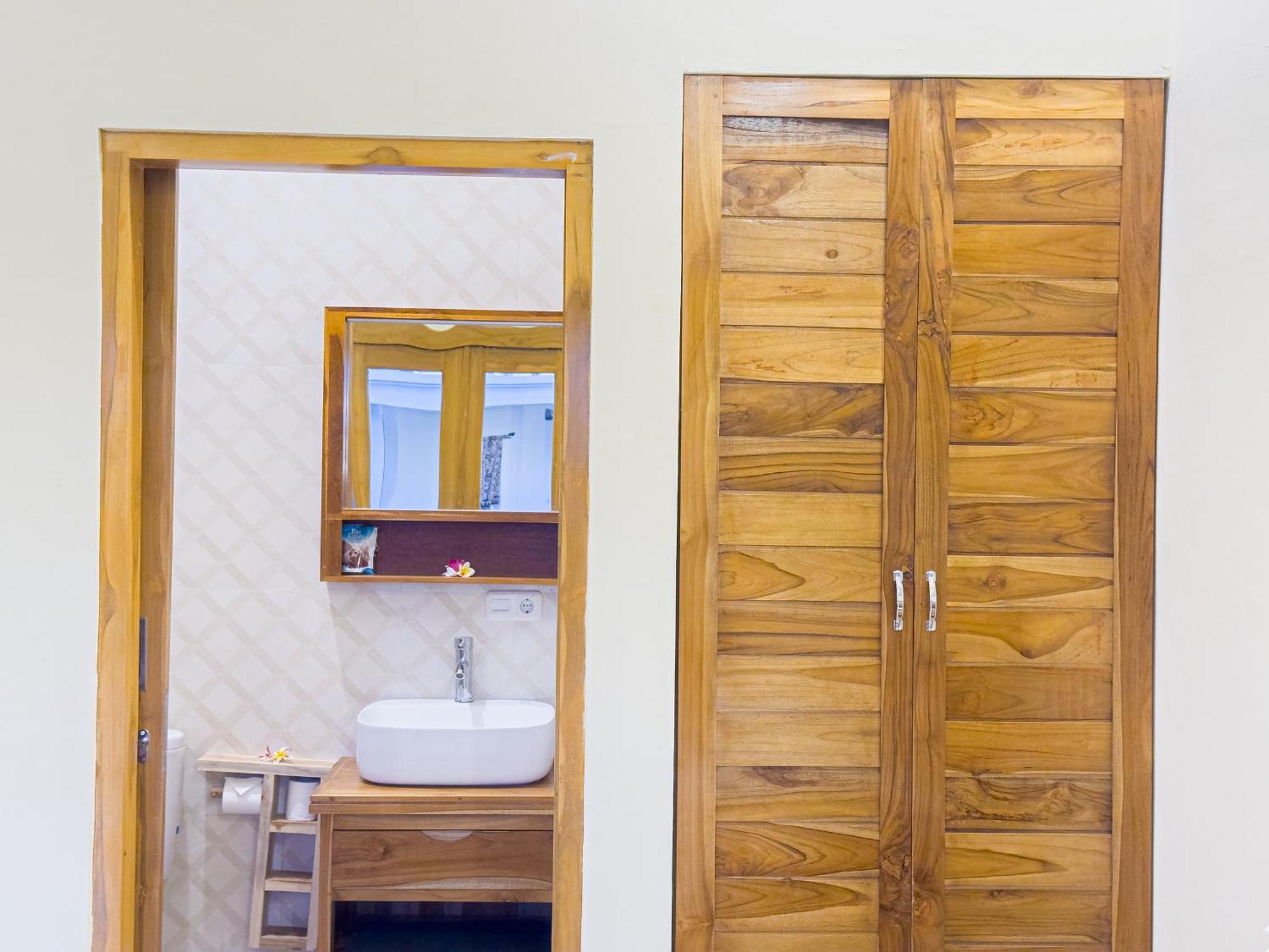 Bsa Villa Lovina Екстериор снимка